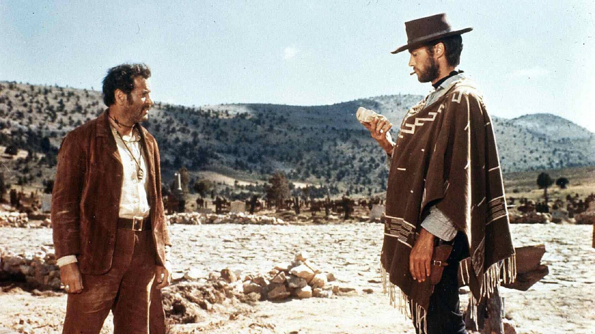 Clint Eastwood (r) im Western "zwei glorreiche Halunken" aus 1966