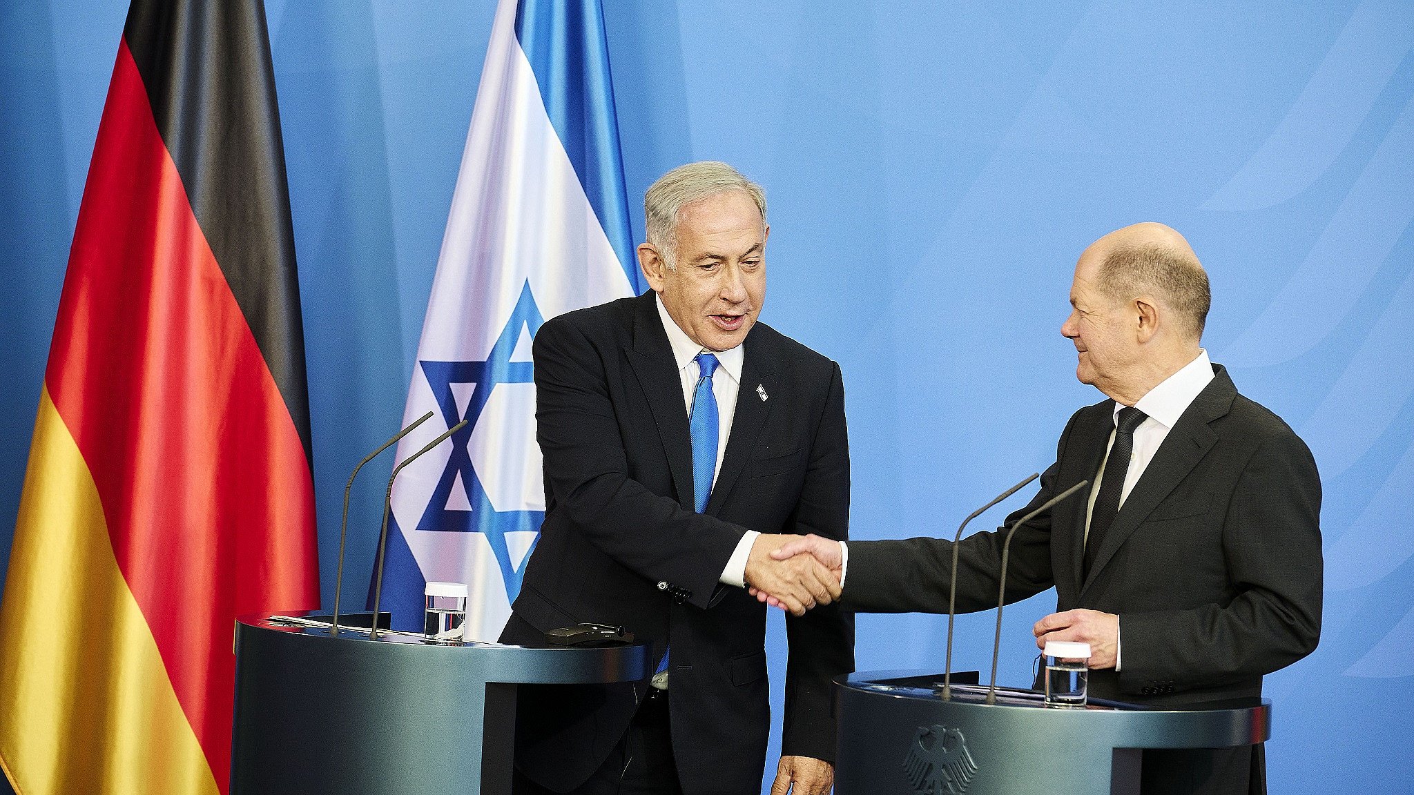 Pressekonferenz mit Israels Ministerpräsidenten Netanyahu (l) und Bundeskanzler Scholz (r) in Berlin, 16.03.2023